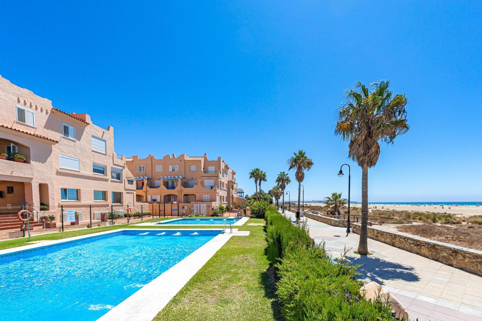 Beachfront, Pool, Terrace, Garage & Fibre Internet Tarifa Zewnętrze zdjęcie
